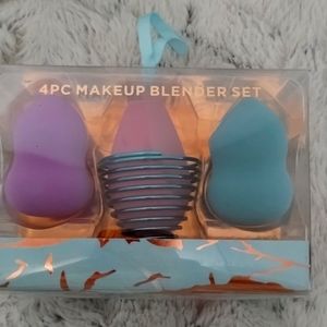 4 pc makeup blender set